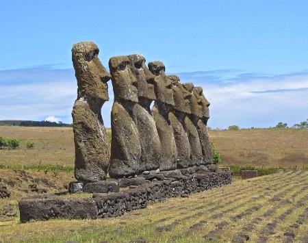 Le 5 avril 1722, on découvrait l'île de Pâques