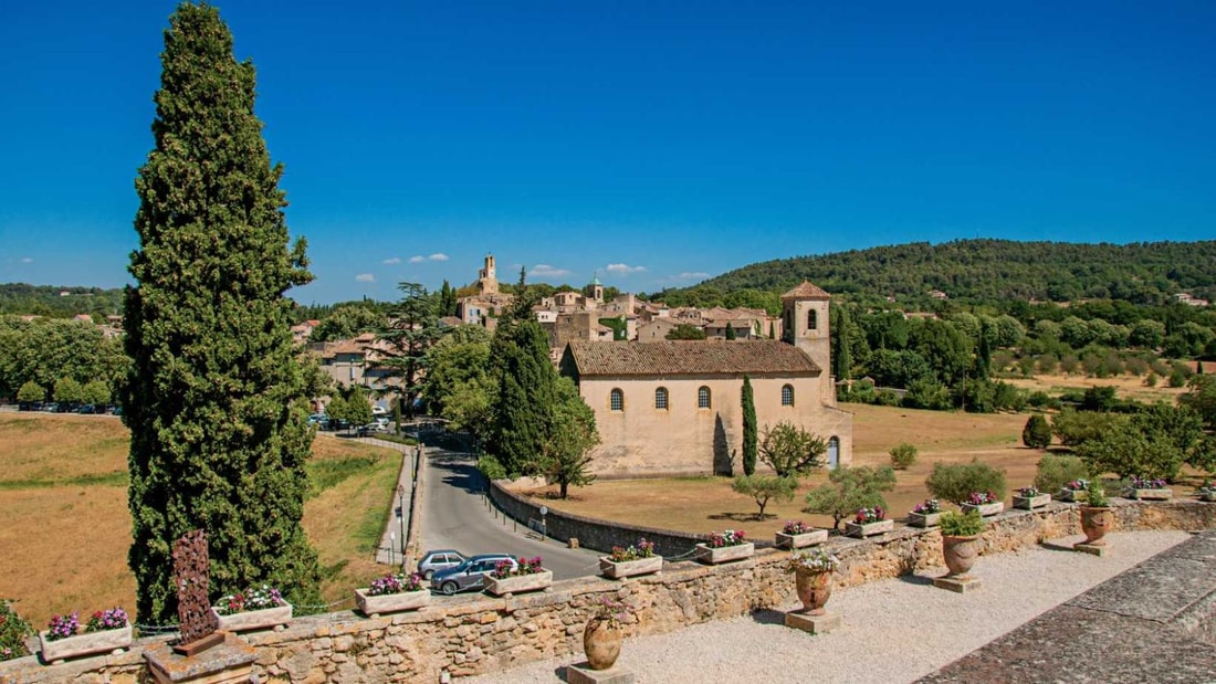 Voici les villages où les couples français préfèrent s'échapper selon une récente étude