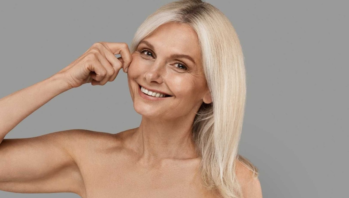 J'ai redonné structure et fermeté à ma peau de 60 ans avec ce trio d'actifs révolutionnaire