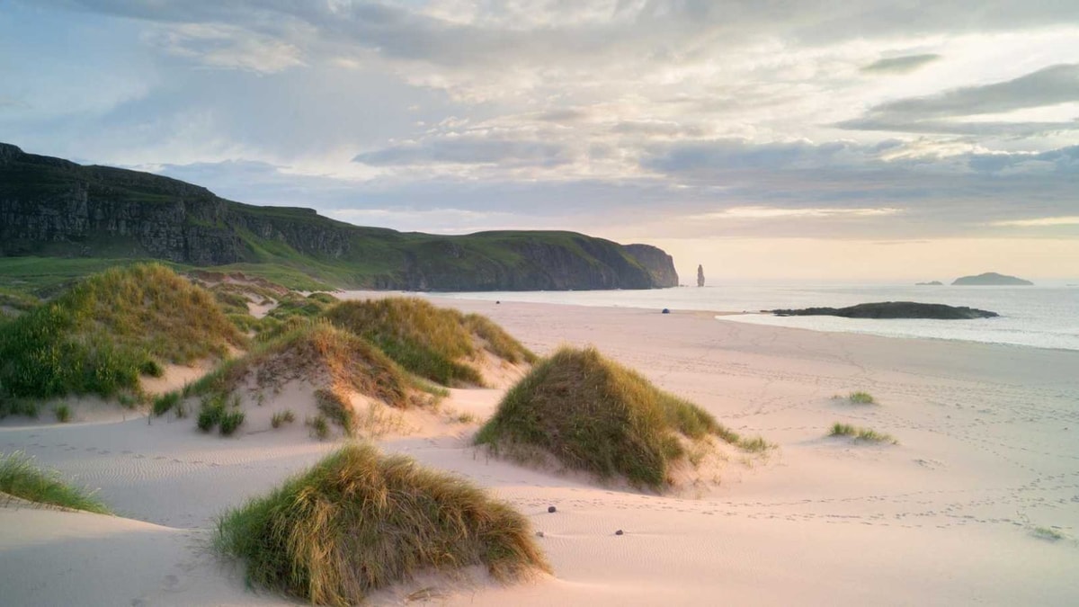 Cette côte sauvage est considérée comme la dernière plage vierge d'Europe occidentale