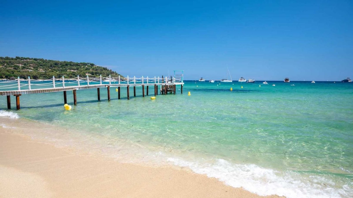 Cette destination touristique est le repaire secret des milliardaires en quête de sable fin