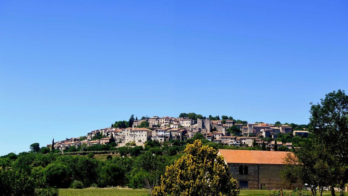 Découvrez où les Français passent leurs vacances loin des touristes