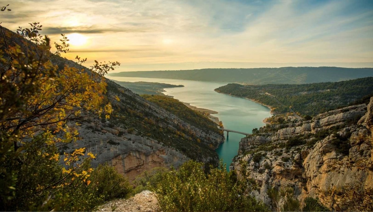 J'ai sauté du Point Sublime à 750m : le paradis du base-jump en France