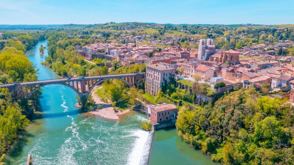 J'ai découvert une commune française où les maisons étaient des ateliers déguisés