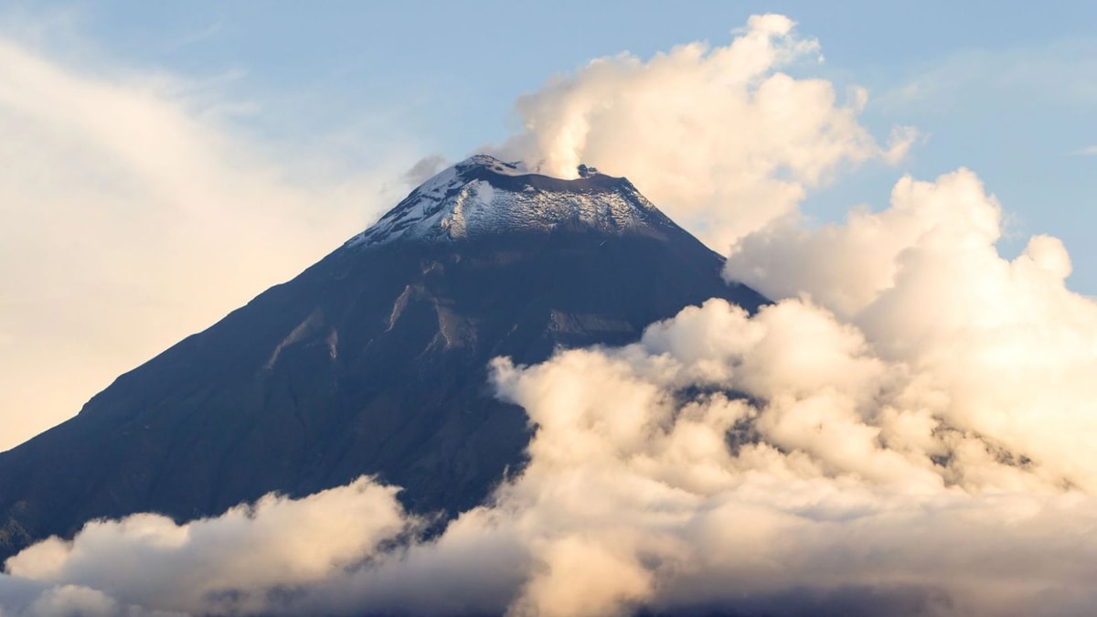 Le plus grand volcan d'Europe est français... et il fait de la résistance
