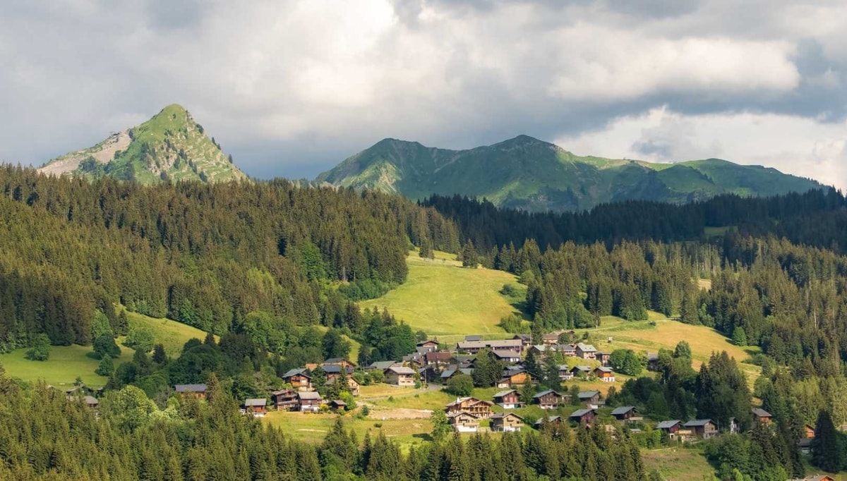Ce paradis du VTT entre Léman et Mont-Blanc attire les champions du monde sur ses 128 km de pistes