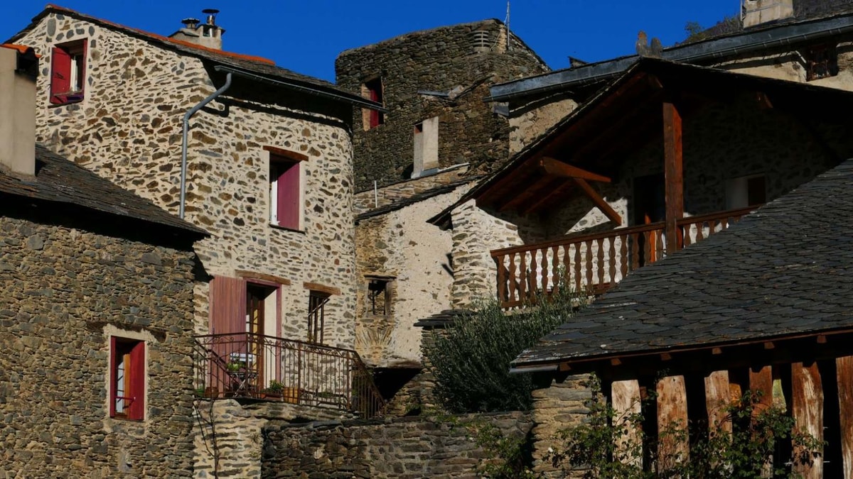 Ce village de 20 habitants cache le plus beau lac de randonnée des Pyrénées