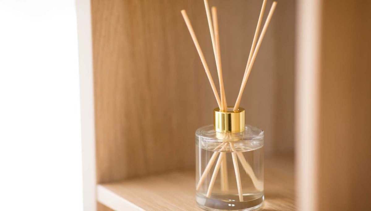 Ces astuces géniales pour éliminer 99,9% des odeurs de vos armoires