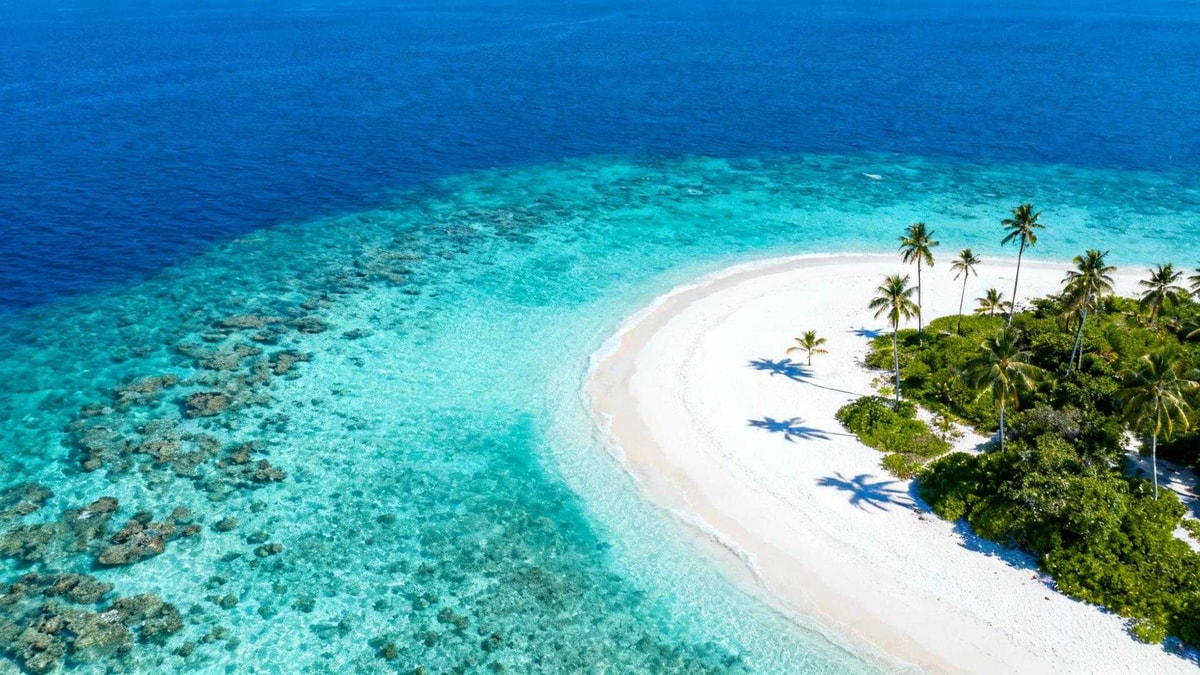 Ce lagon des Fidji rivalise avec Bora Bora à moitié prix et 400 habitants
