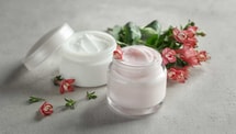 Les dermatos unanimes : cet ingrédient réduit les taches de 31% en 8 semaines