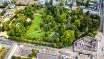 Ce jardin au cœur de Nantes cache un magnolia bicentenaire qui exaucerait les vœux