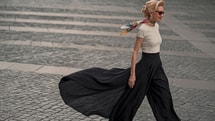 Les femmes italiennes de 60 ans ne jurent que par ce pantalon pour paraître plus minces