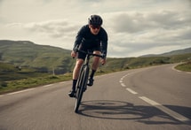 À chaque reprise cycliste, cette erreur technique invisible vous fait abandonner en 3 semaines

