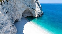 Porto Katsiki attire 200 000 visiteurs quand Navagio en étouffe 2 millions
