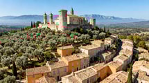 Ce village de 1 100 âmes cache le premier château Renaissance de Provence