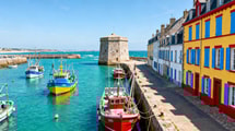 Ce port de 2 494 âmes garde la seule Tour Vauban UNESCO du Finistère