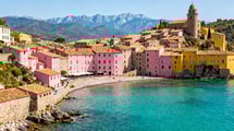 Collioure coûte 140 € la nuit quand Portofino facture 350 € — même baie turquoise