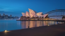 Classé à l'UNESCO depuis 2007, l'Opéra de Sydney s'illumine chaque soir de juin sans la foule de janvier