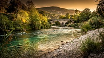 Cette rivière de 66 km traverse 21 communes et cache un ancien lit de 4 km vers le Rhône