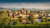 « La fête dure presque tout l’hiver » : cette ville de l’Aude attire les curieux