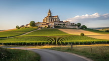 En 1146, la deuxième croisade a été prêchée dans ce village aujourd’hui classé à l’UNESCO