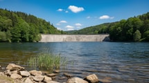 Entre baignade et paddle, ce lac du Morvan raconte l’histoire des radeaux de bois