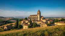 Dans ce village du Tarn-et-Garonne, la vie de saint Martin se lit sur des tapisseries flamandes