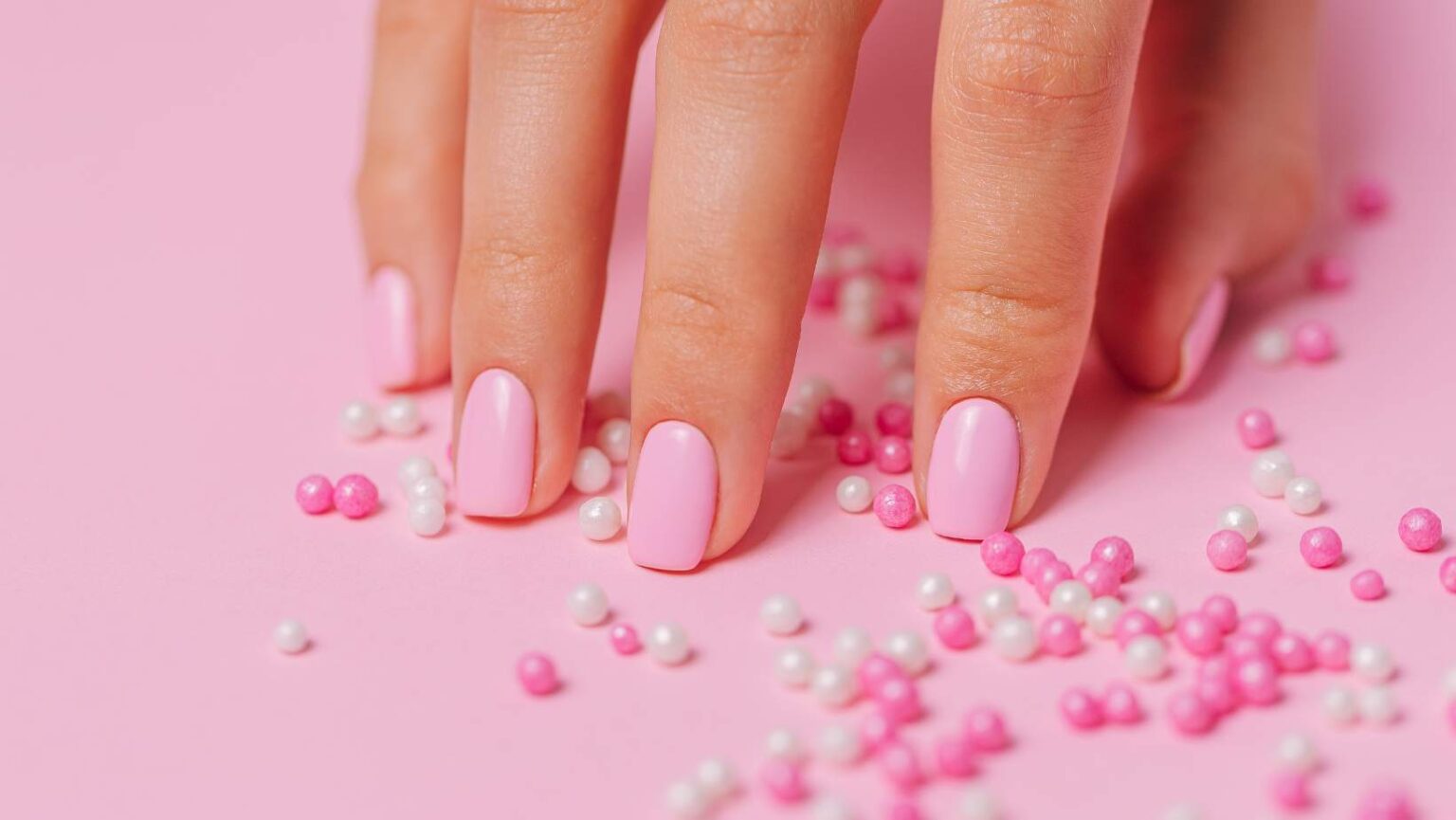 The Surprising Link Between Nail Ridges, Vitamin B12, and Your Nervous