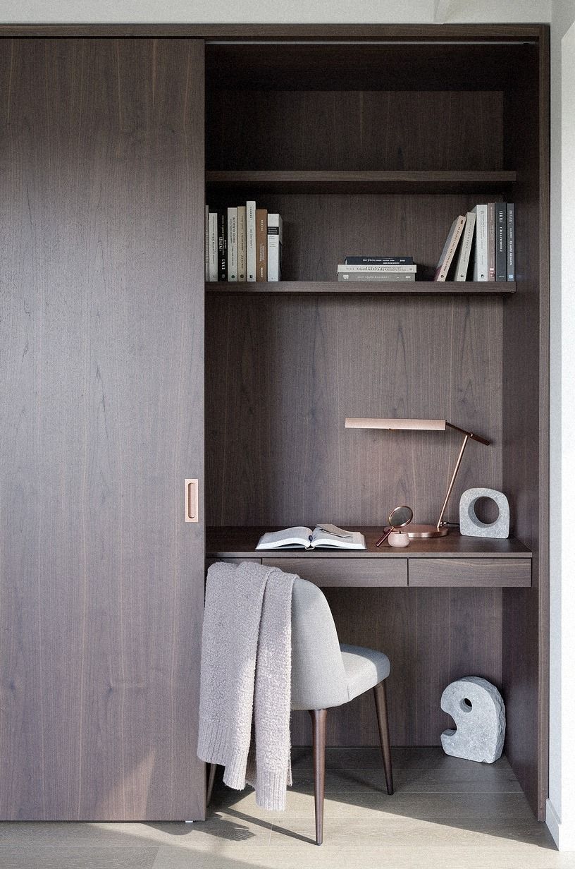 Should the pocket door disappear into the millwork?