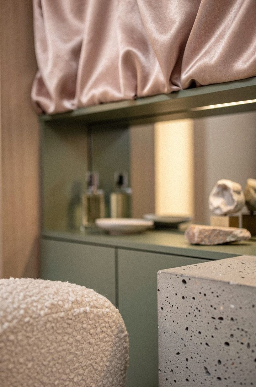 Line the ceiling with blush silk wallpaper