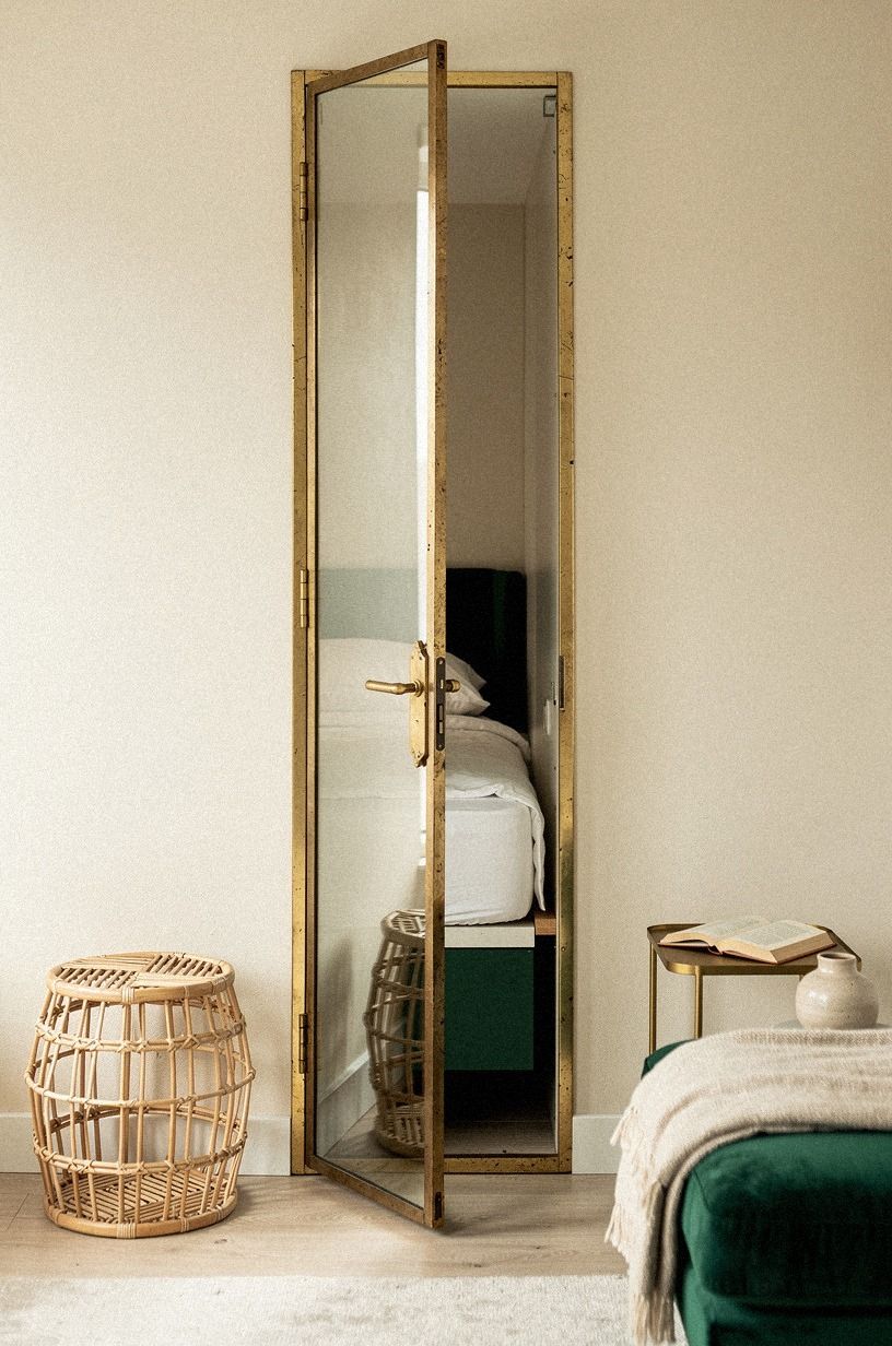 Build a Murphy-style wall behind antique glass