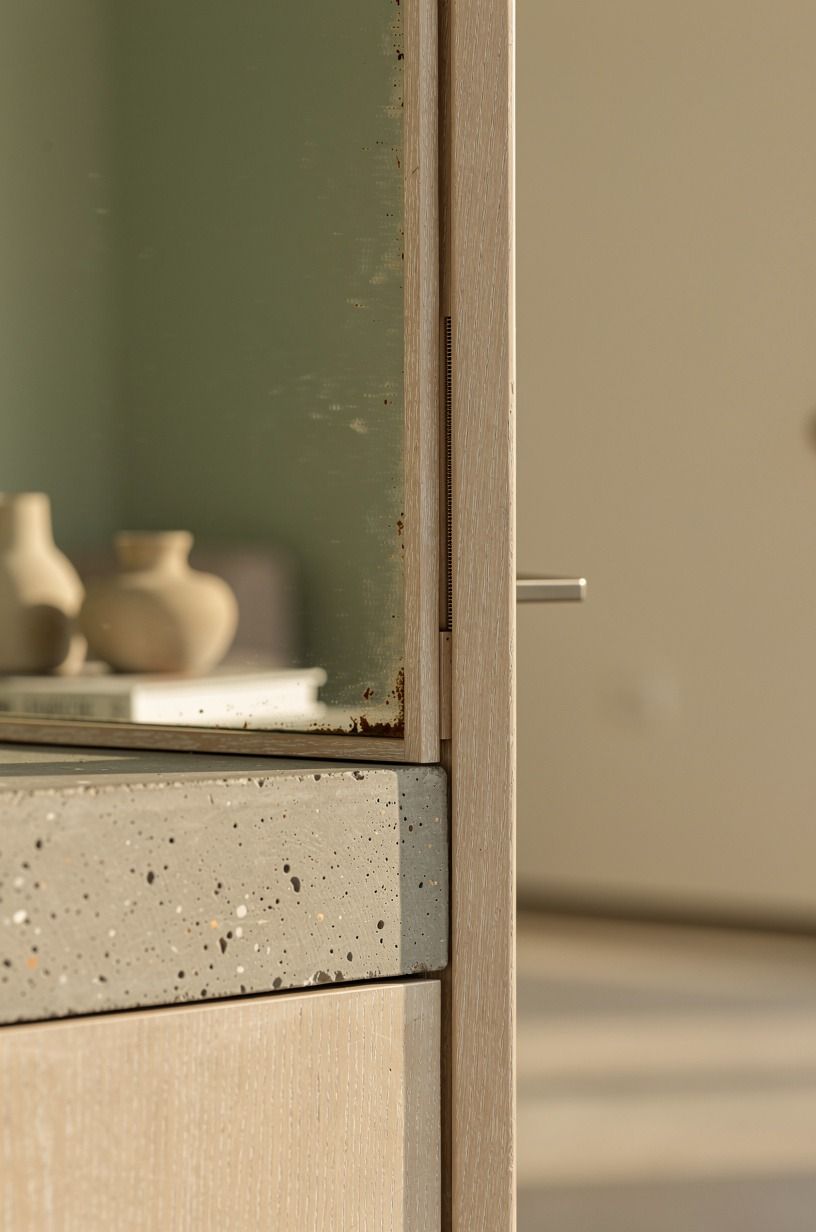 Mirror the door with antique glass panels
