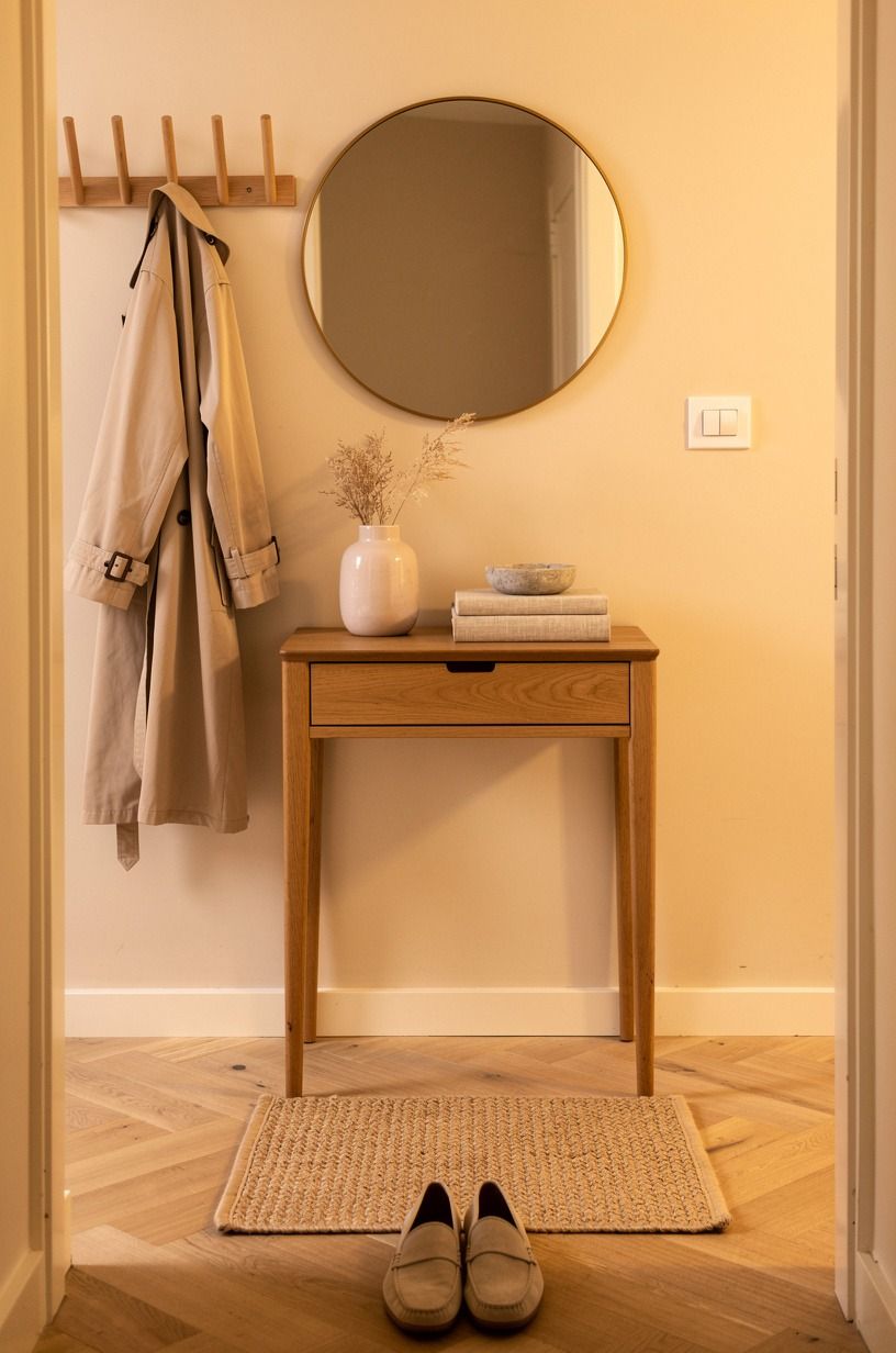 Choose warm light over more Halloween pieces