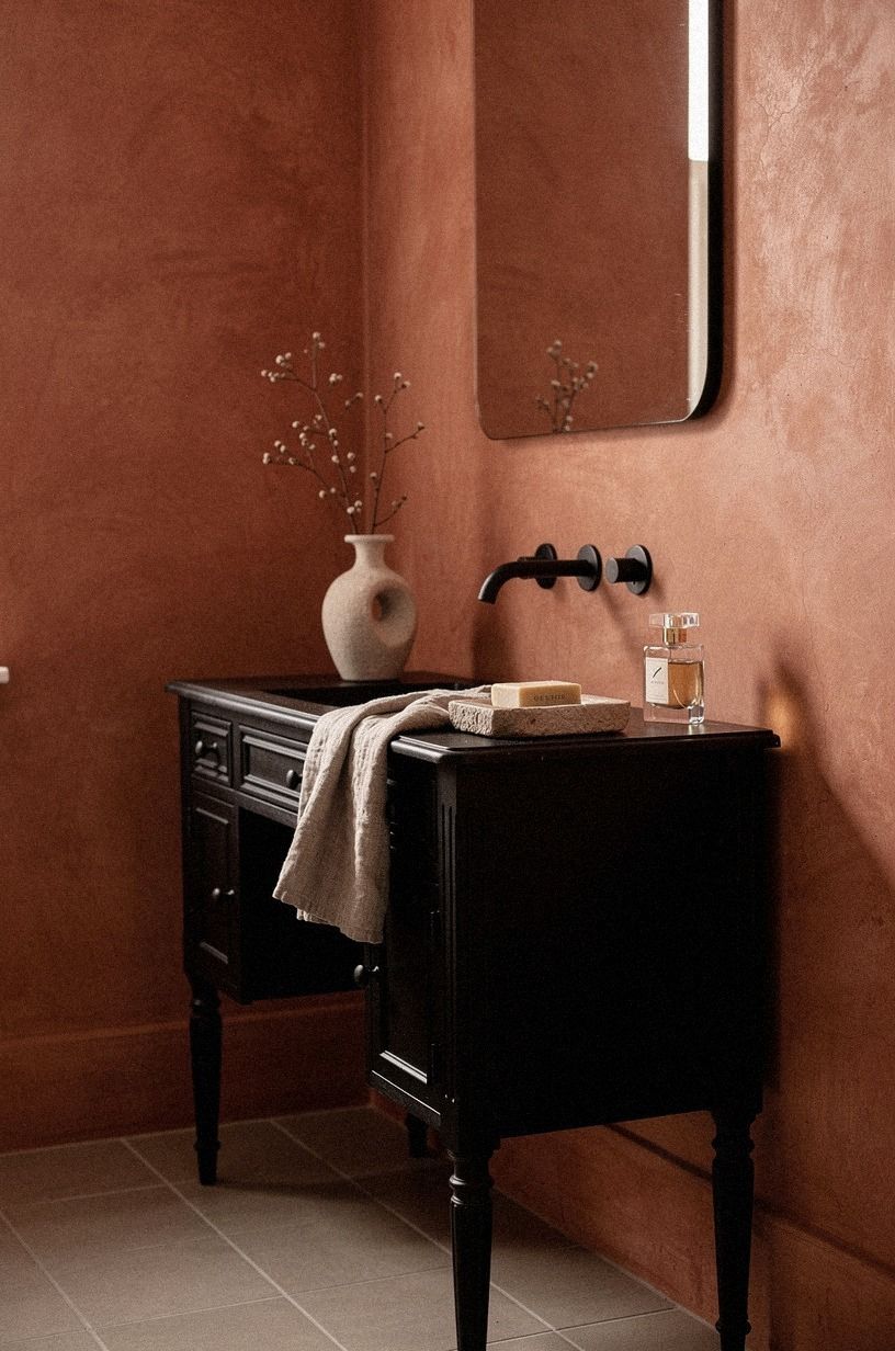 Benjamin Moore Around a Vintage Vanity