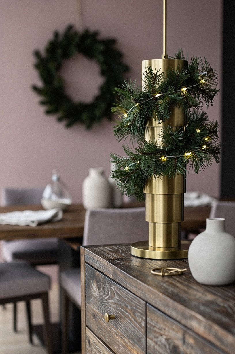Effortless Christmas Dining Room Decor Before the Table Is Set