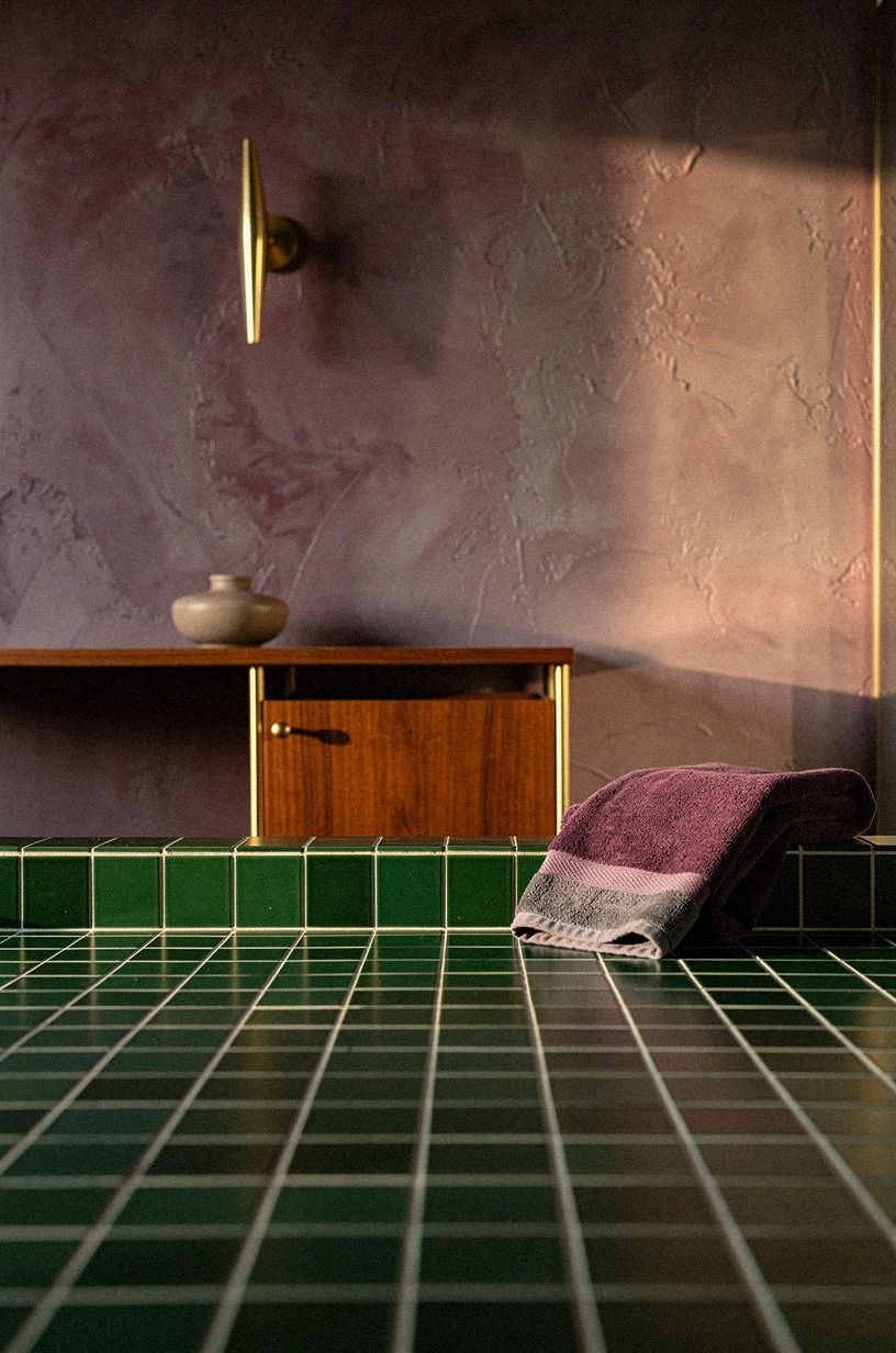 Could a Green Tile Border Set the Horizon?