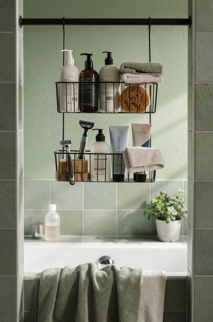 Can a hanging rail beat a built-in niche?