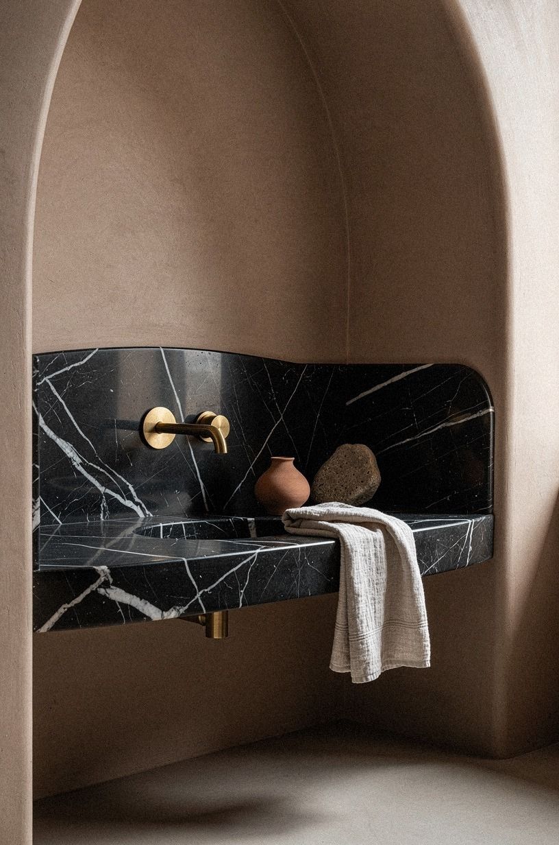 Give a Bathroom Niche the Nero Marquina Treatment