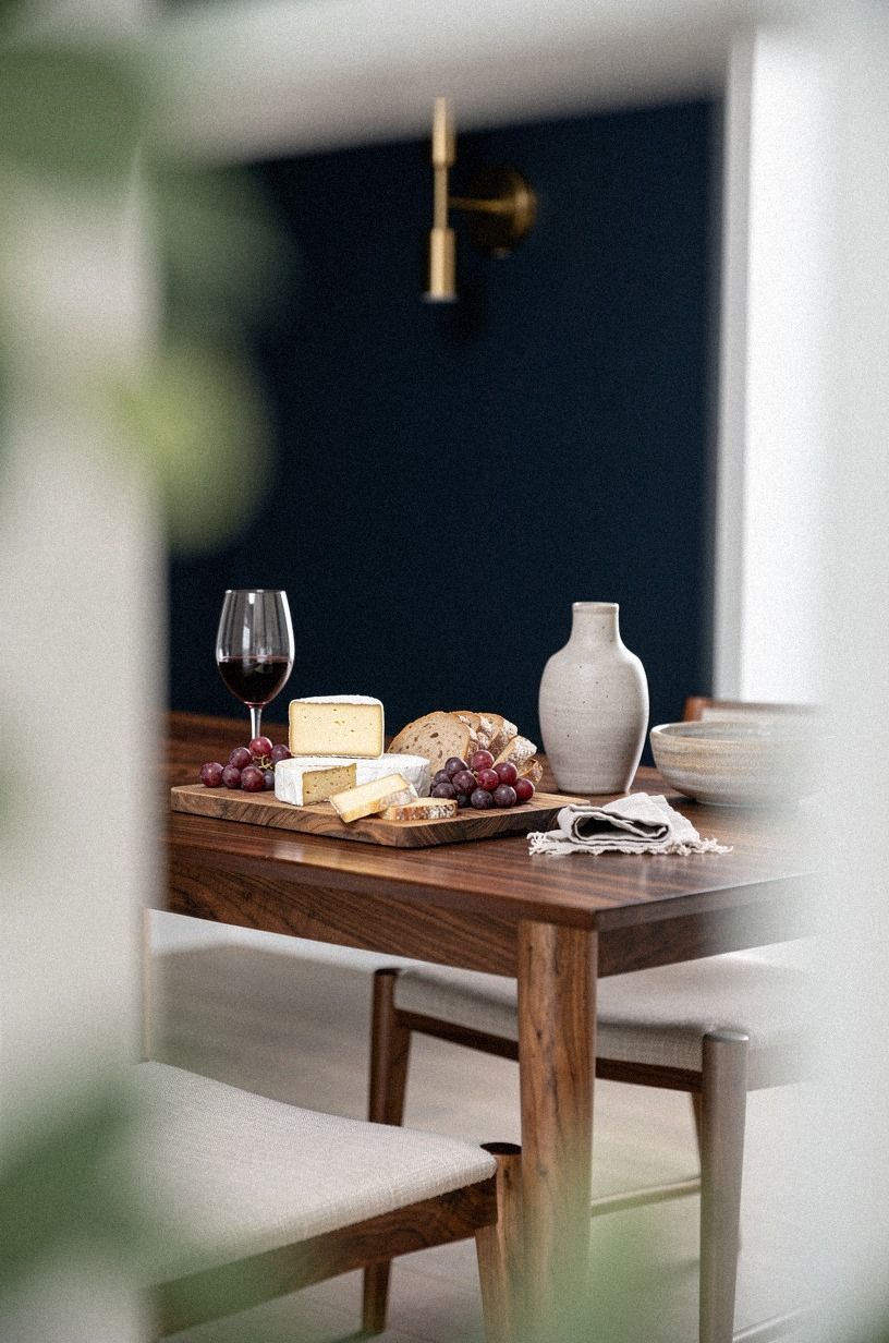 Frame The Board With Candlelight