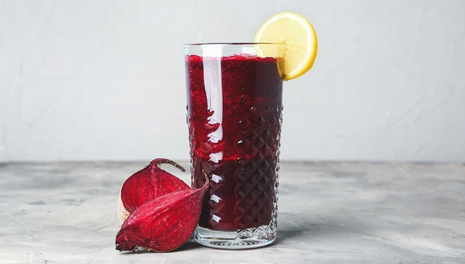 J'ai bu ce jus rouge pendant 4 semaines et ma tension a chuté de 8 mmHg