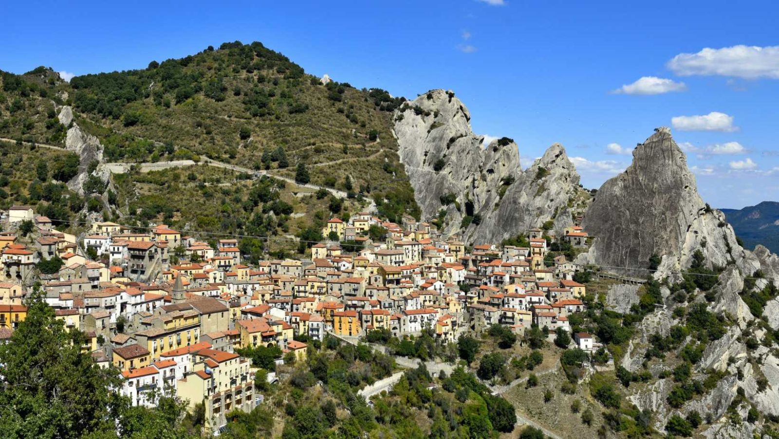 Ce hameau isolé offre le panorama montagneux le plus impressionnant d'Italie du Sud