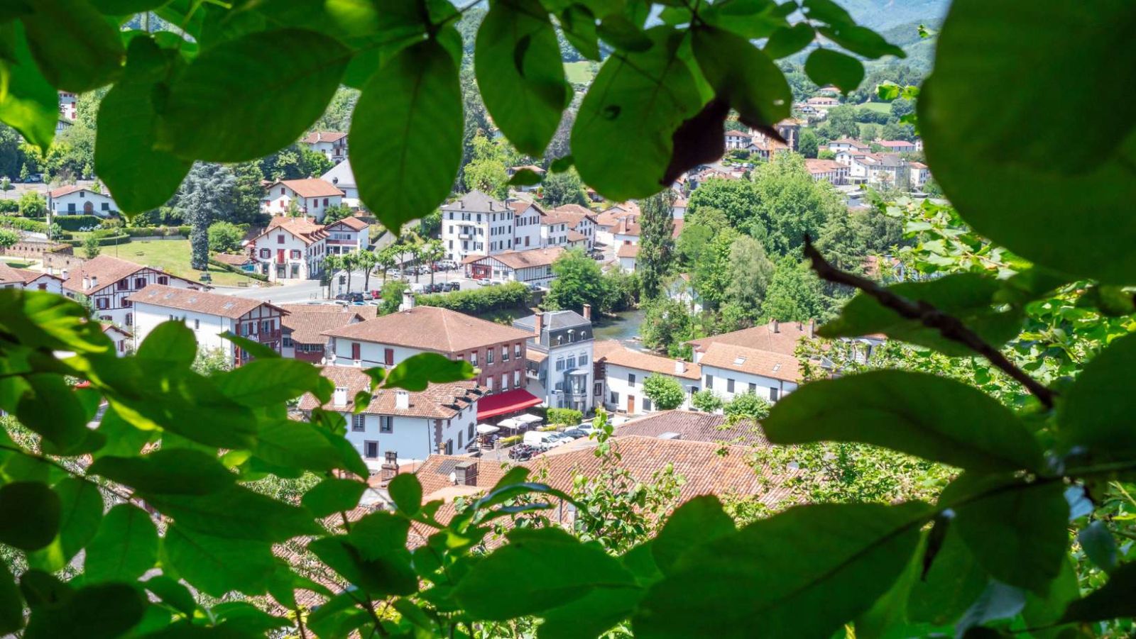 Ces 4 villages attirent des milliers de gastronomes grâce à leurs marchés d'exception