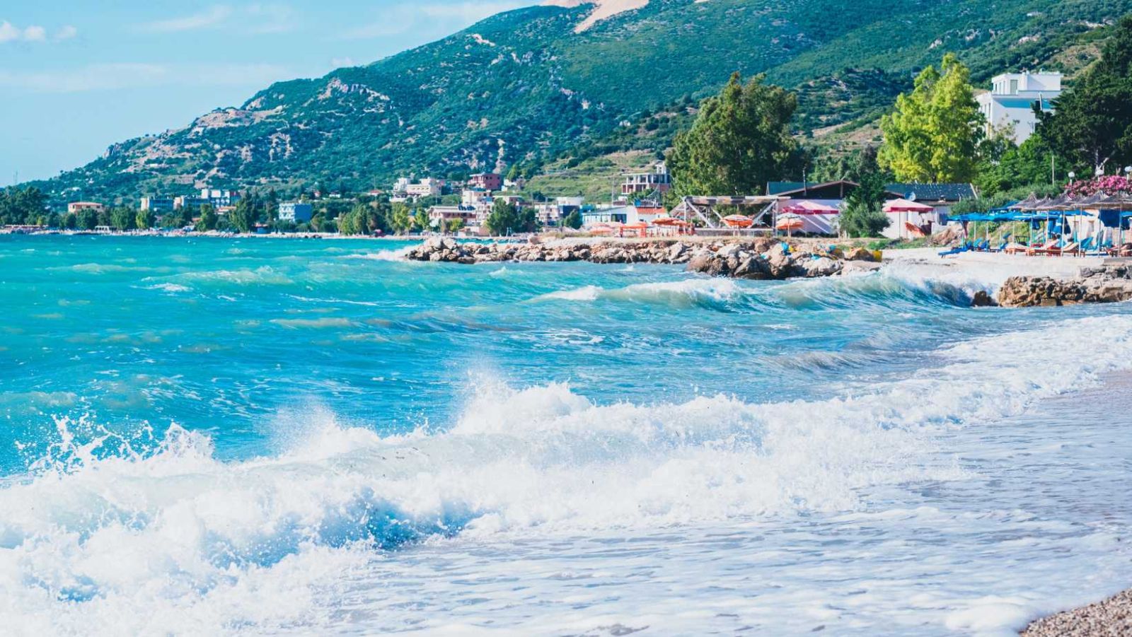 Ces eaux cristallines à 2h de l'Italie vous coûteront 3 fois moins cher qu'en Grèce