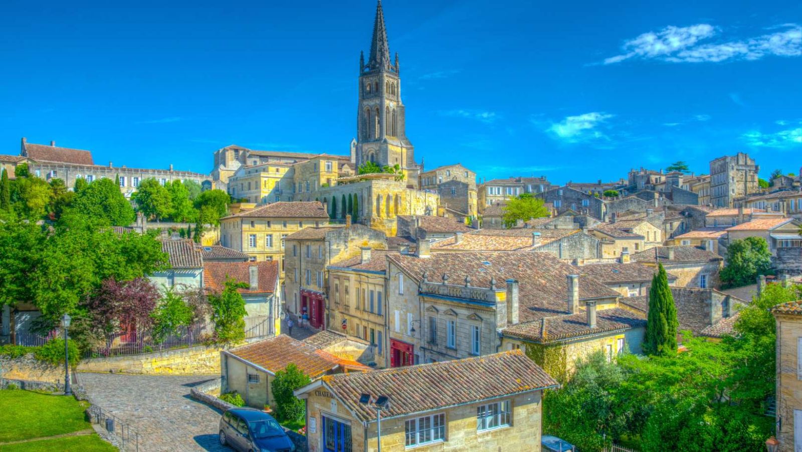 La route des villages viticoles d'exception : 3 étapes incontournables pour les épicuriens