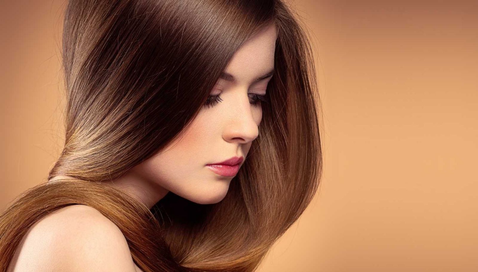 J'ai transformé mes cheveux fins et ternes avec cette routine d'hydratation profonde