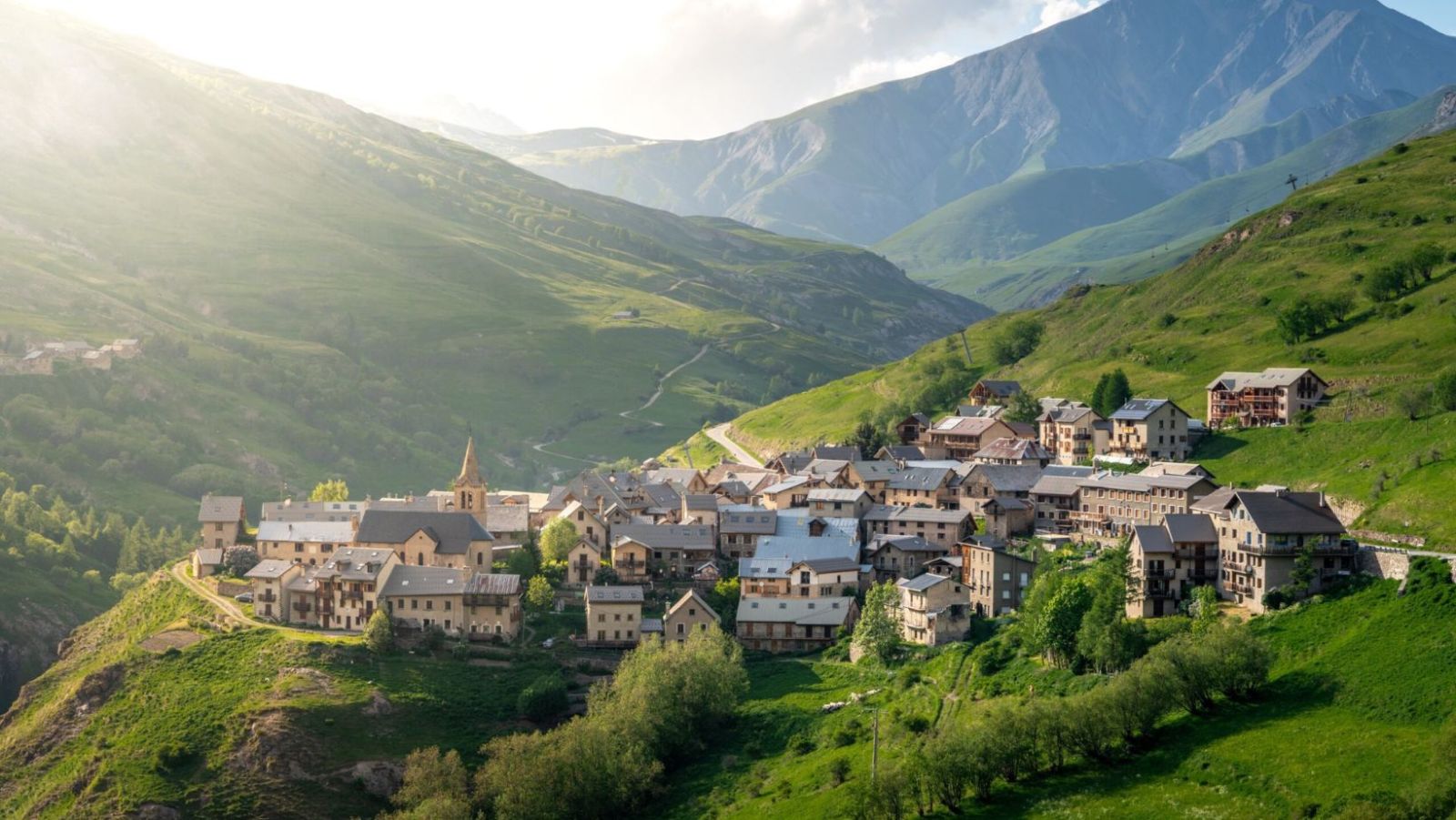 Sans remontées mécaniques modernes: ce village a dit non au tourisme de masse