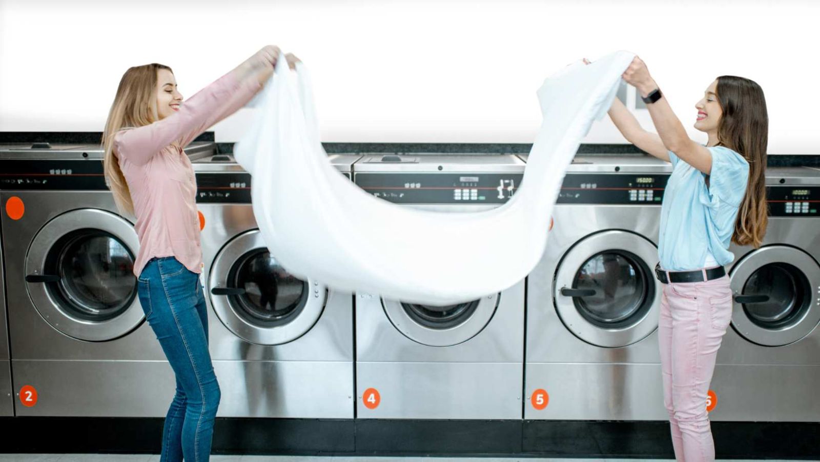 Comment laver une couette XXL qui ne rentre pas dans la machine la solution efficace de Martine