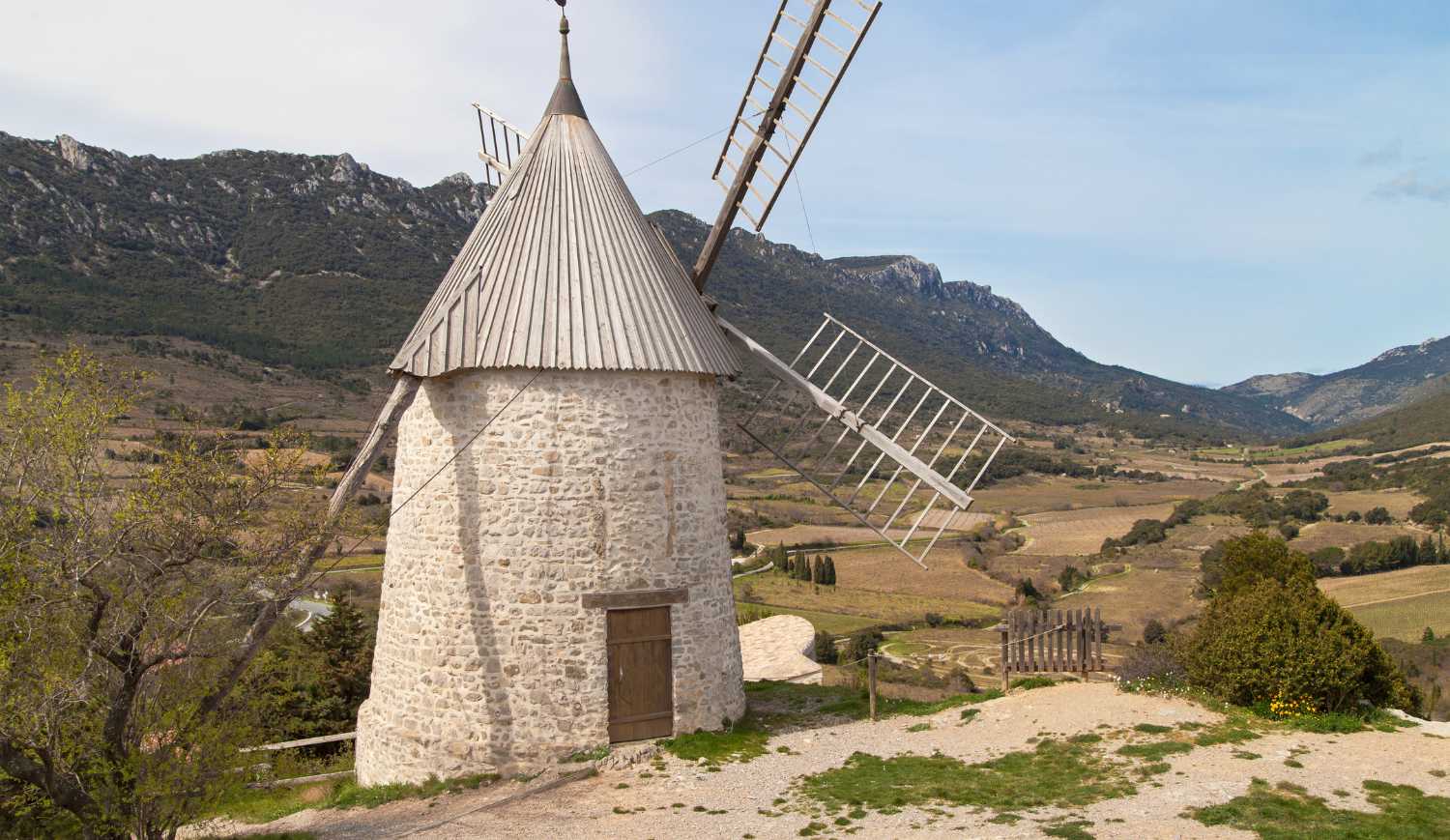 Le pain de ce village de 128 habitants vaut de l'or : les plus grands restaurants de Paris se fournissent dans ce moulin
