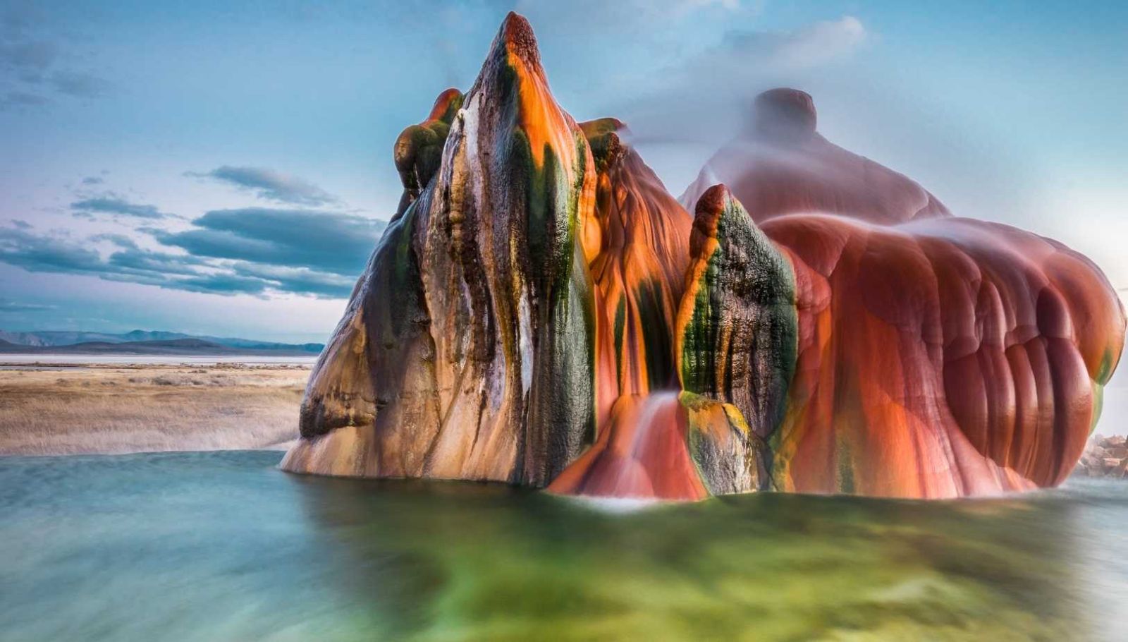 Le geyser du Nevada où une erreur humaine a créé un paysage tout droit sorti d'un film de science-fiction