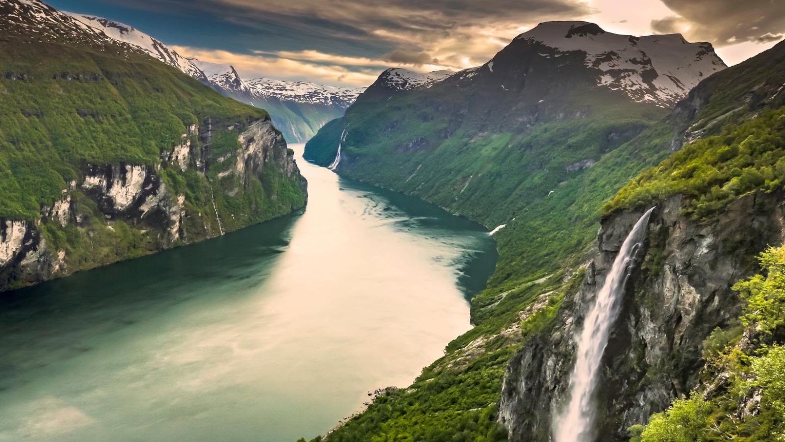 Ce département offre les seuls fjords de France : des paysages à couper le souffle